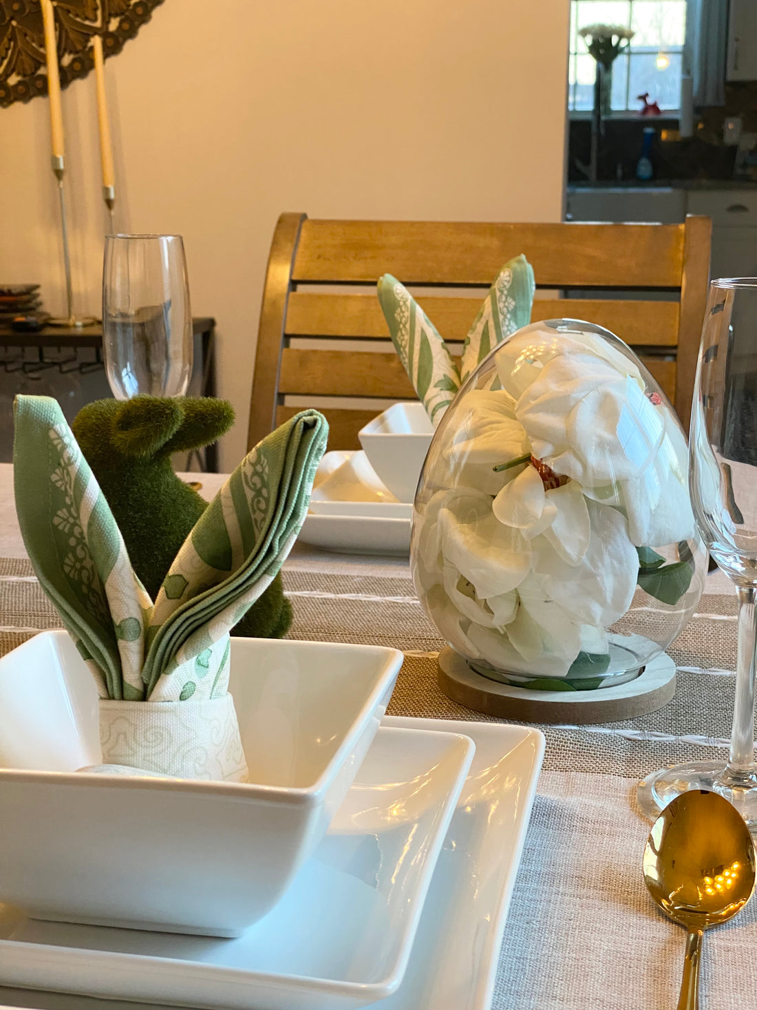 DIY Easter Bunny Napkin Folding